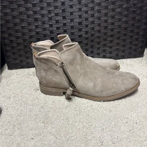 Dr. Scholl's Tan Ankle Boots